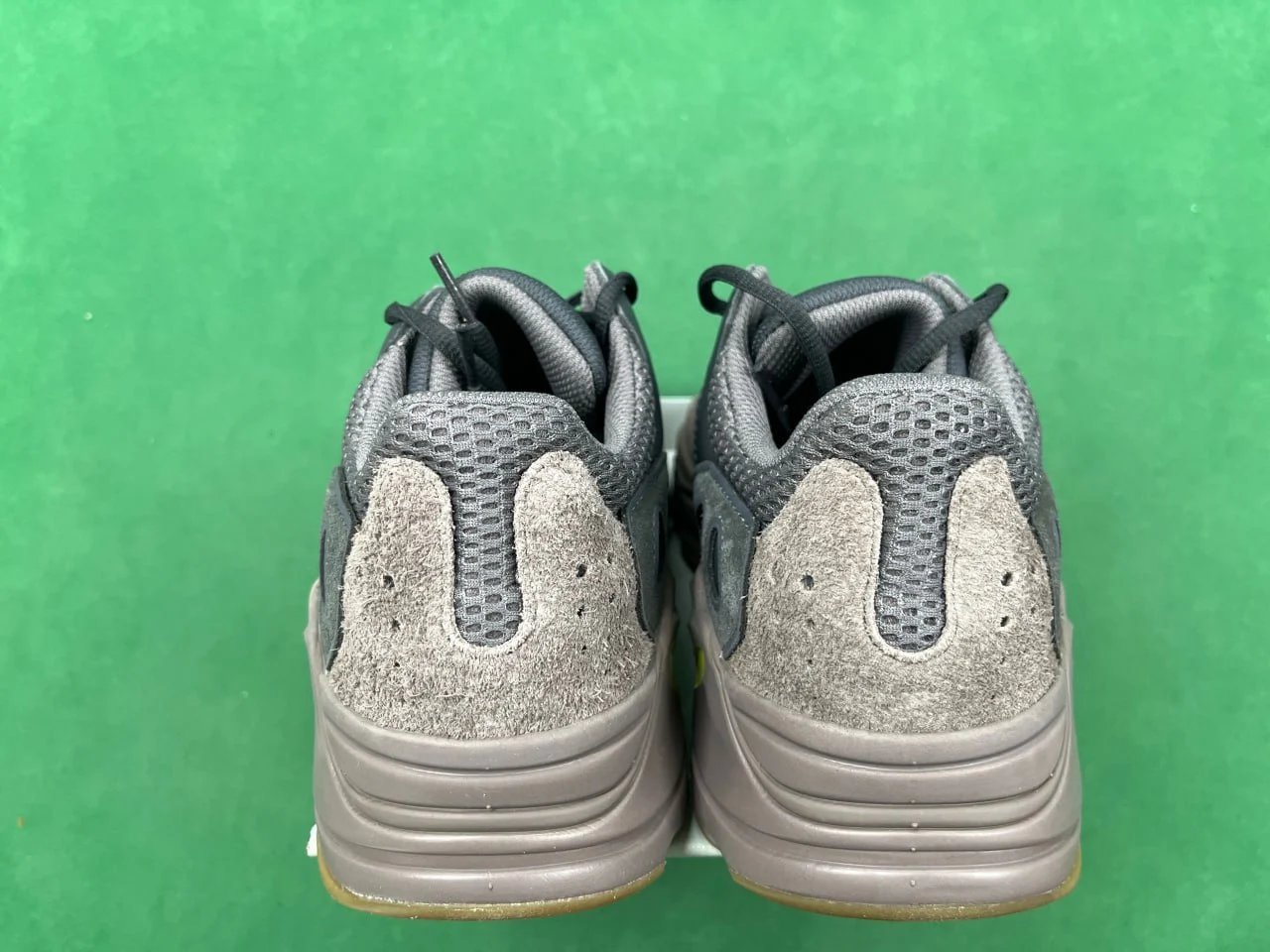 Yeezy 700 OG Wave Runner Sneakers