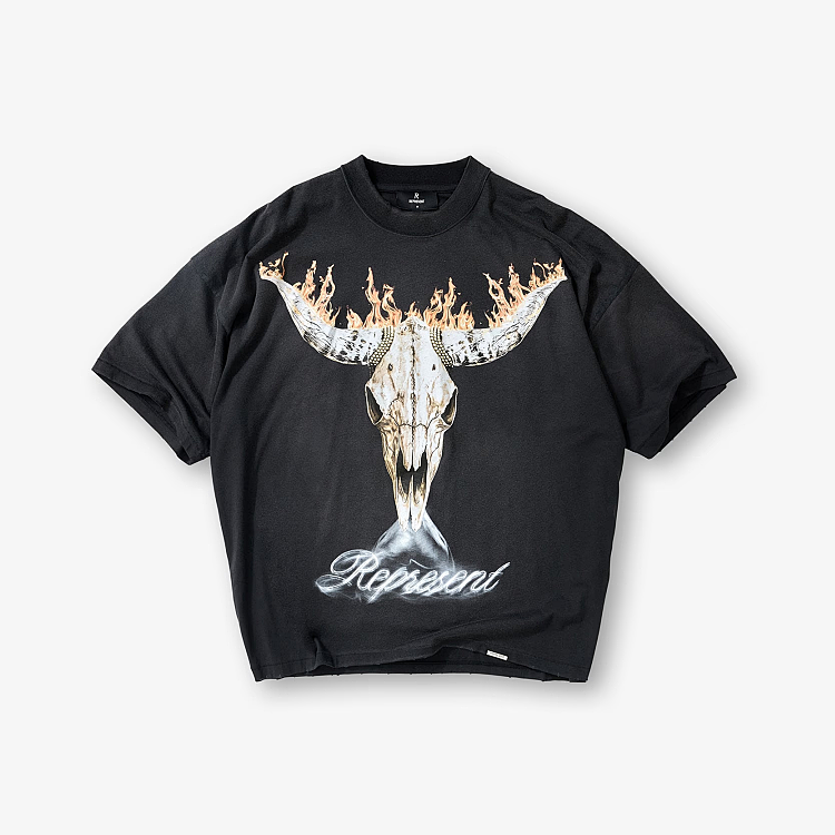 Represent British Cowboys T-Shirt 26ss 西部牛仔牛头火焰烫钻水洗做旧印花圆领短袖t恤  颜色：水洗黑 复古白 尺码：S M L XL  REP276