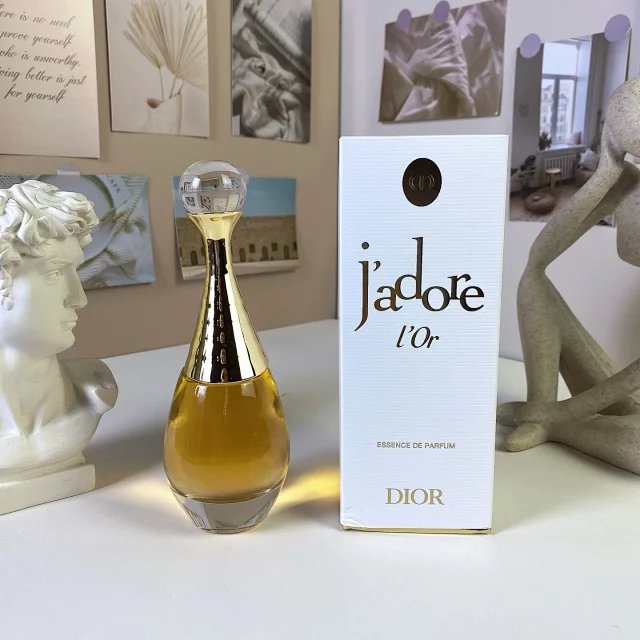 Dior perfume | 13 colorways