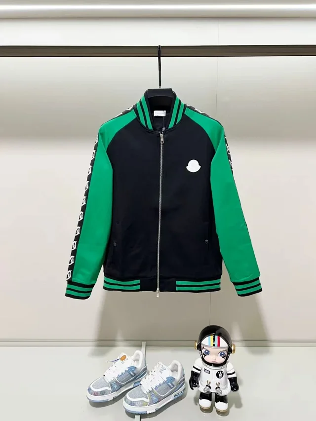 Moncler Zip-up track jacket, hooded sweatshirt and jogger designs with tricolor trim product detail image 4