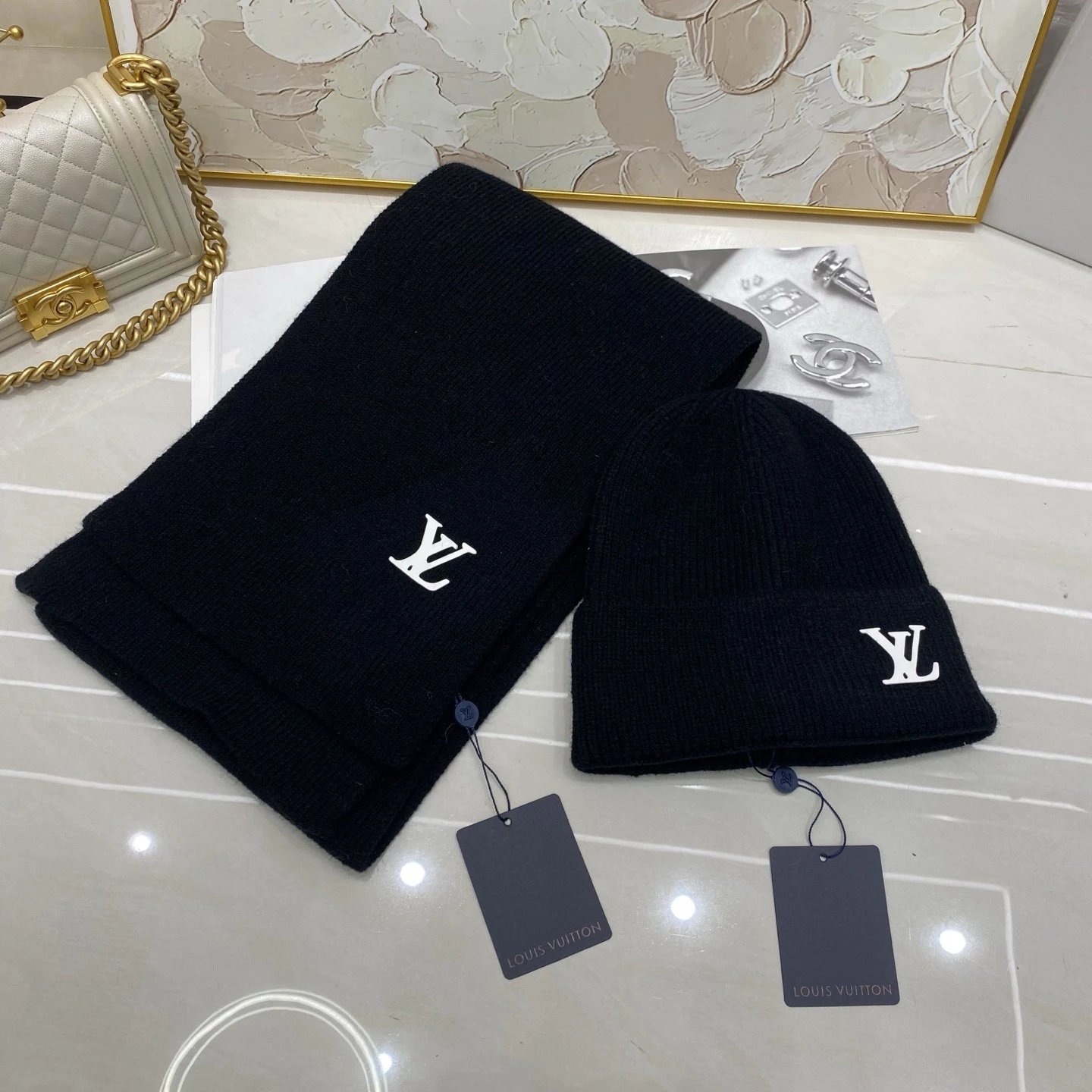 UGG Knit hat and scarf set — LV-Black