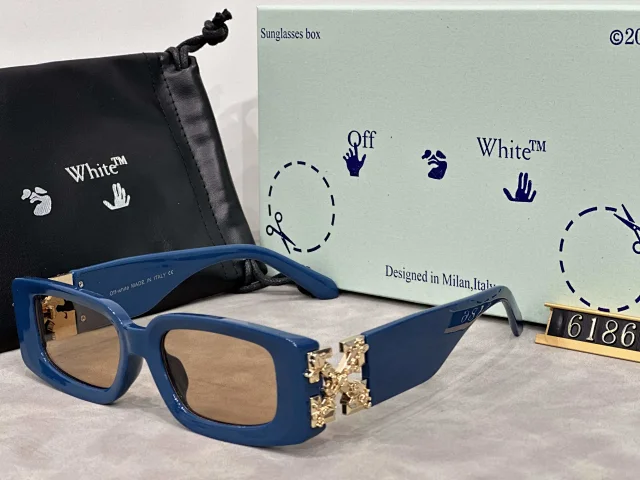 Off-White Eyewear Rectangular sunglasses with gold arrow temple detail product detail image 2