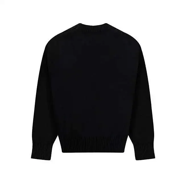Ami 7-Color Heart Sweater Detail