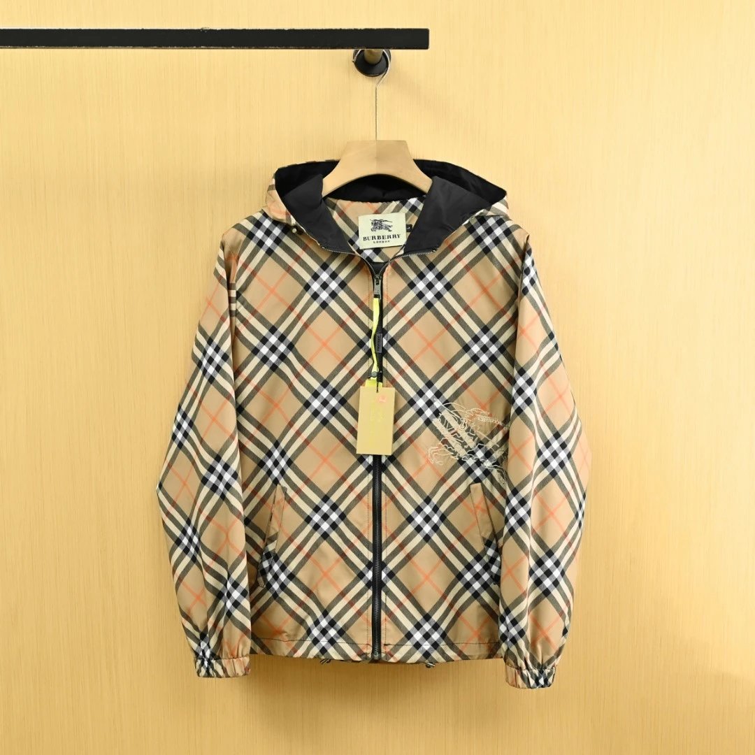 Burberry Jacket photo 4