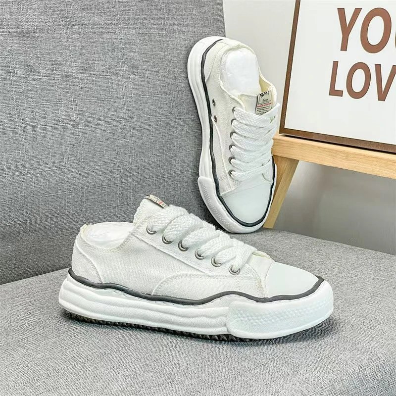 Unbranded Sneakers Low-Top Lace-Up with Sawtooth Sole — MMY-01