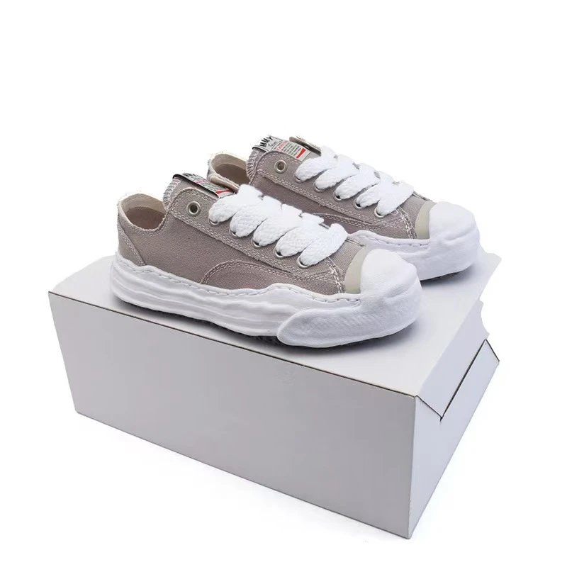 Unbranded Sneakers Low-Top Lace-Up with Sawtooth Sole — MMY-08