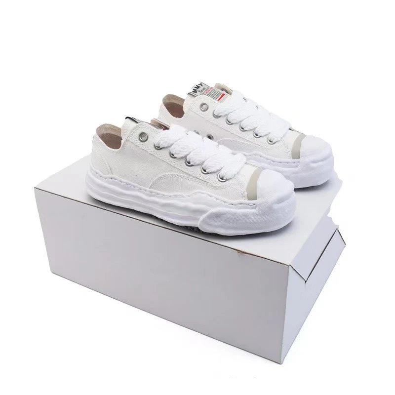 Unbranded Sneakers Low-Top Lace-Up with Sawtooth Sole — MMY-10