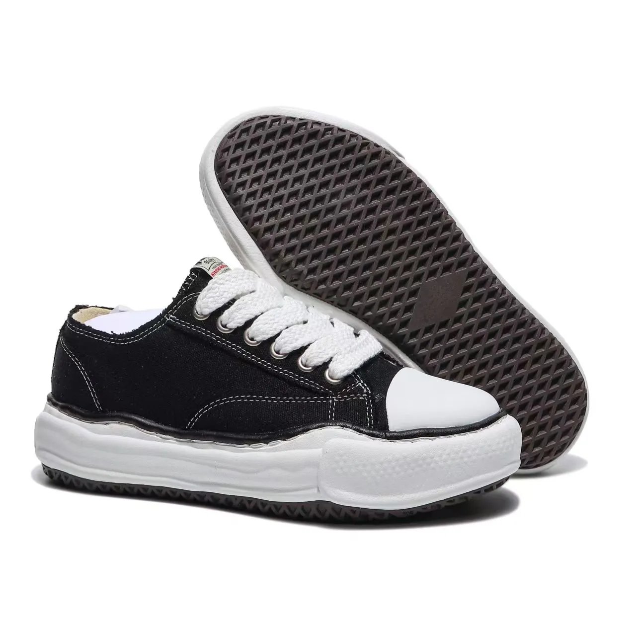 Unbranded Sneakers Low-Top Lace-Up with Sawtooth Sole — MMY-04