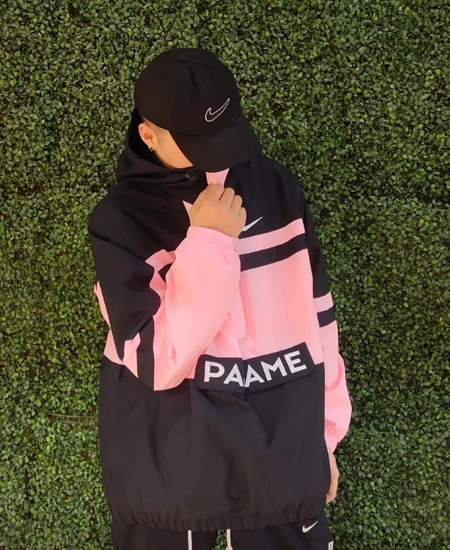 Nike Jackets Running Division Hooded Reflective Grid Windbreaker product detail image 7