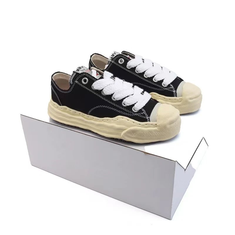 Unbranded Sneakers Low-Top Lace-Up with Sawtooth Sole — MMY-05