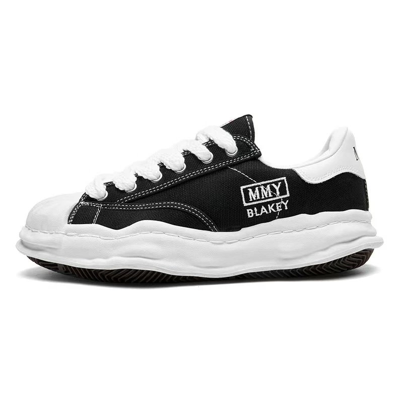 Unbranded Sneakers Low-Top Lace-Up with Sawtooth Sole — MMY-15