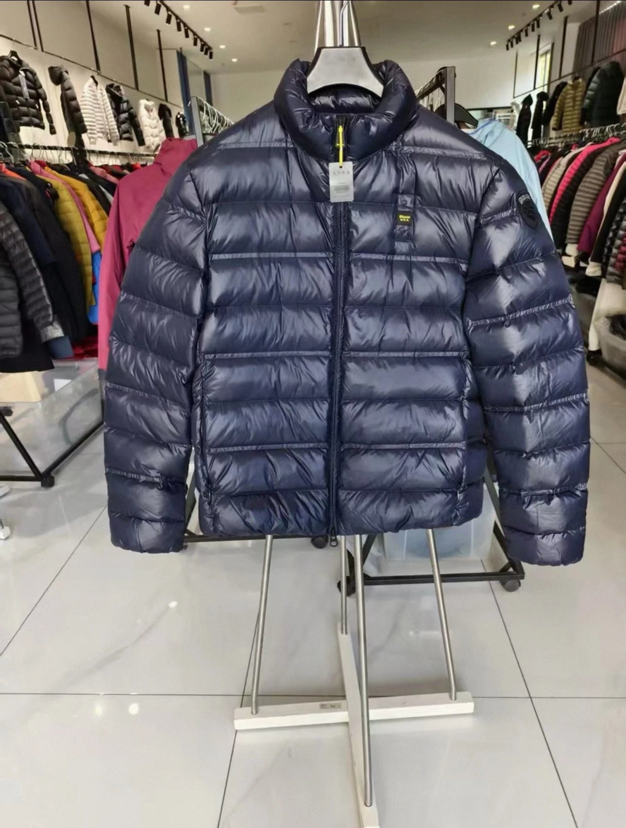 17 (More styles+WhatsApp 853 66840092)
