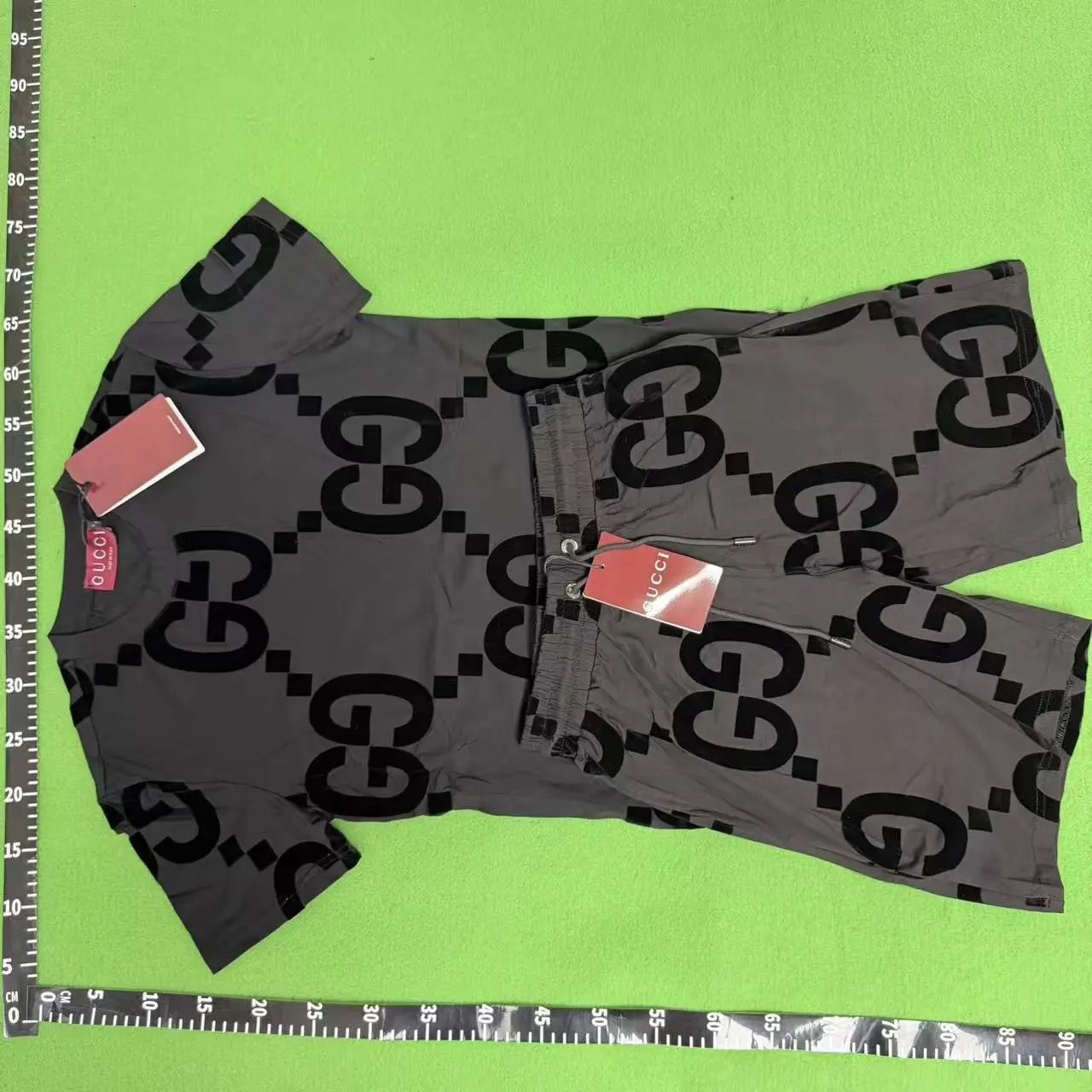 Gu ci round neck black