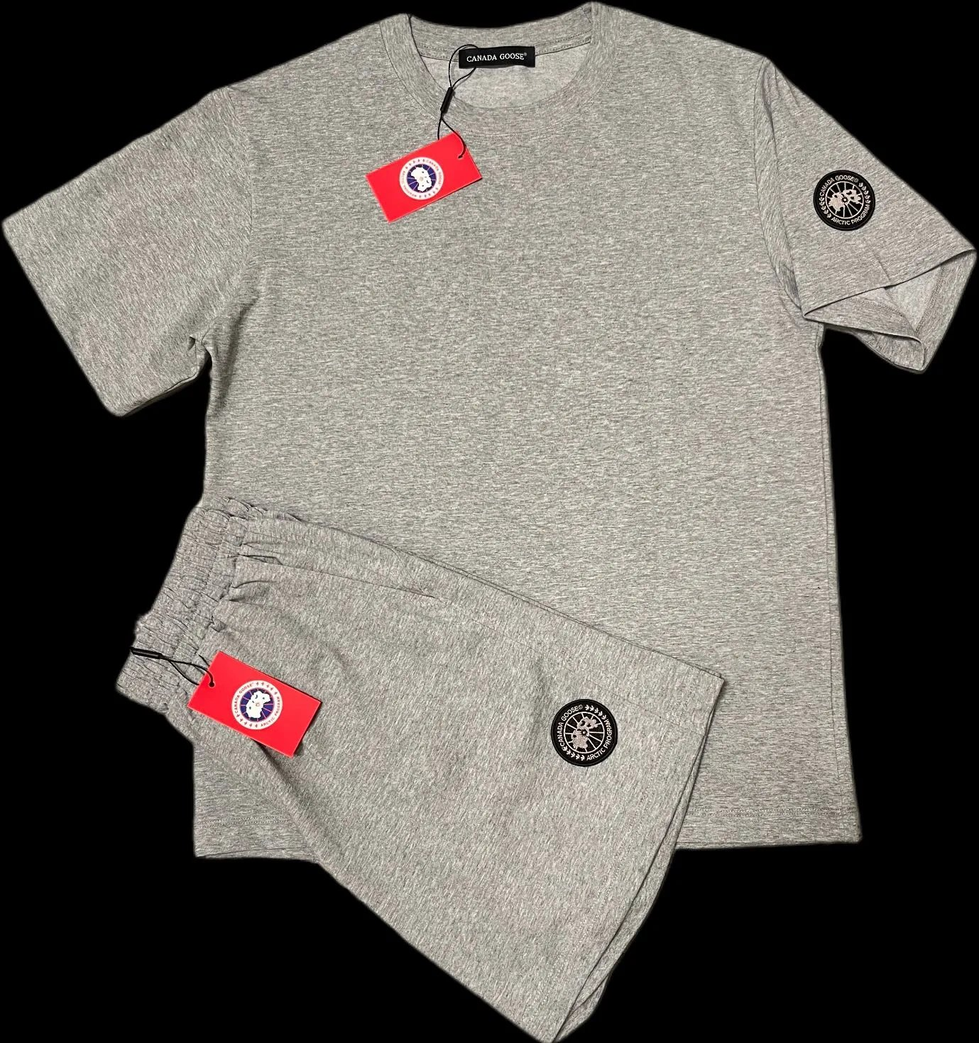 03 Canada Goose Round Neck Black Label