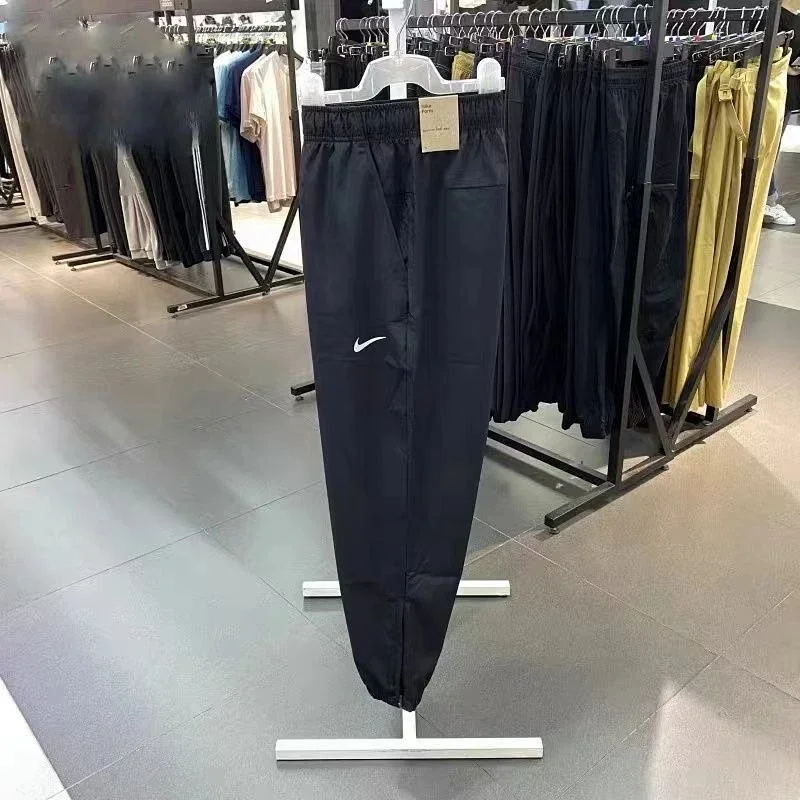 8-N grams of pants