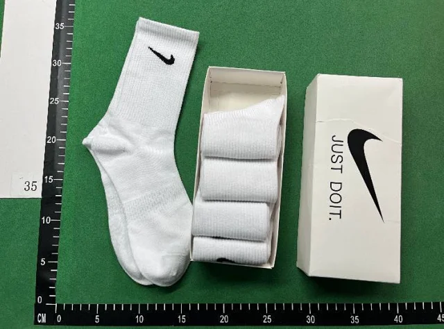 Nike Socks Ribbed crew product detail image 4
