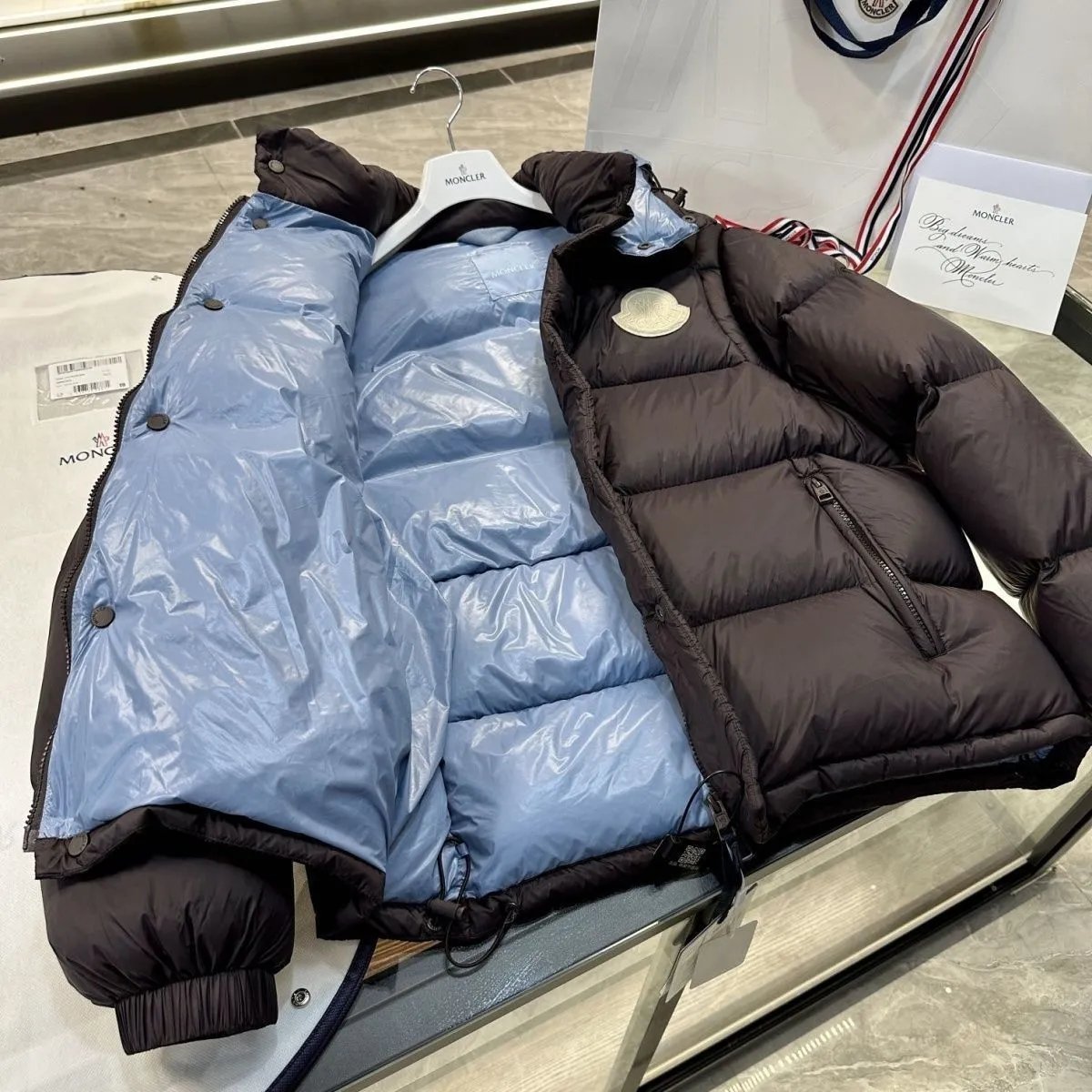 Moncler Down Jackets Hooded puffer jacket — Detachable beige