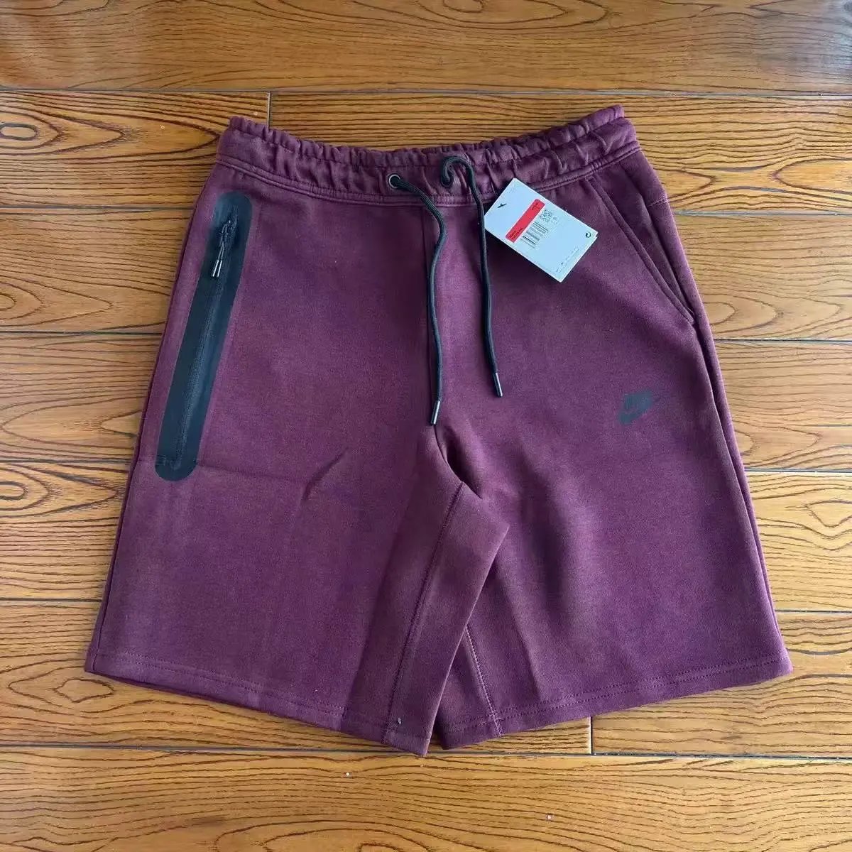 Nike Shorts Fleece Drawstring with Zippered Pocket — 3