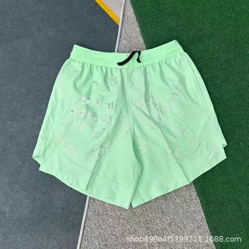Nike Shorts Double-layer running with zip pockets and reflective graphic print — 36 cobweb green
