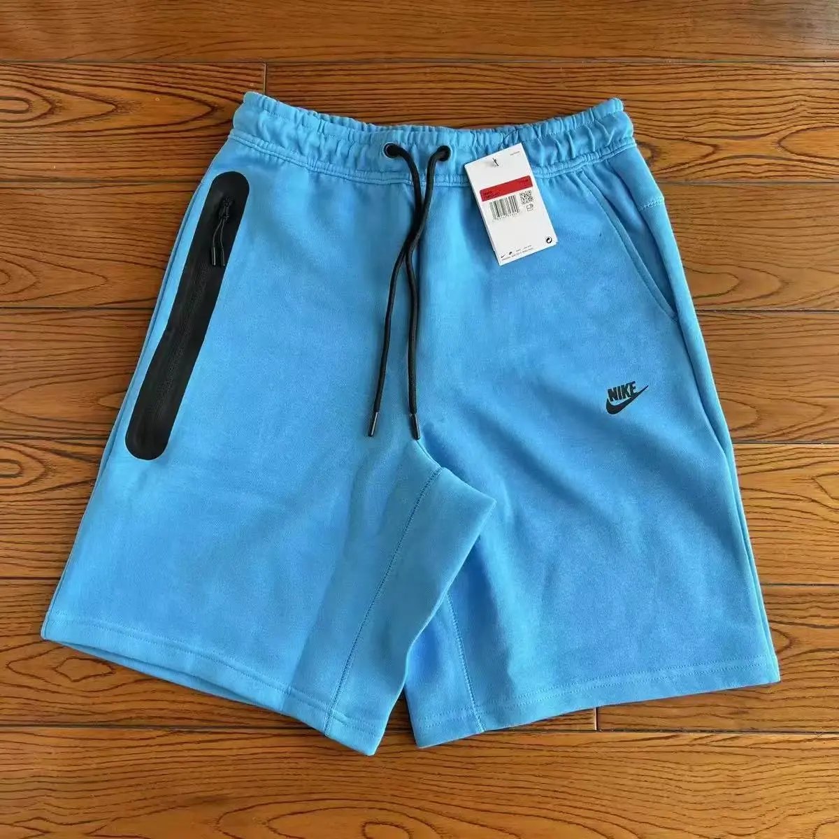 Nike Shorts Fleece Drawstring with Zippered Pocket — 8