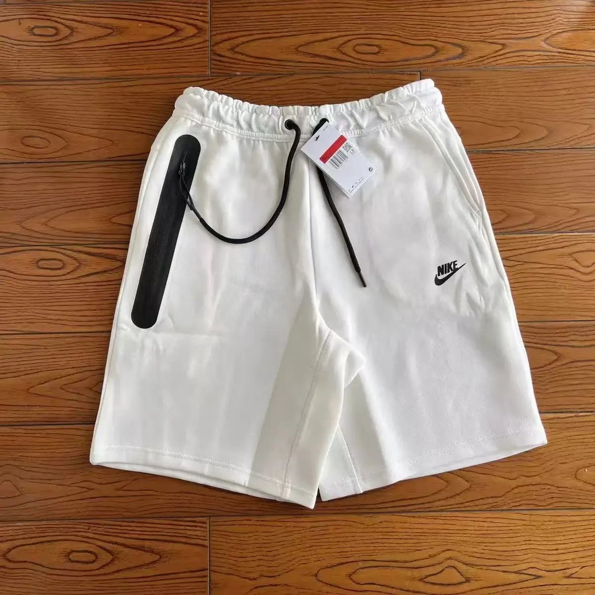 Nike Shorts Fleece Drawstring with Zippered Pocket — 4