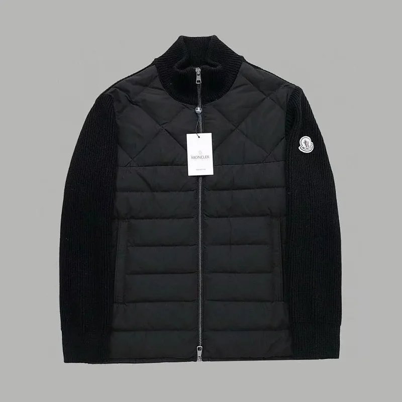 Knitted Black