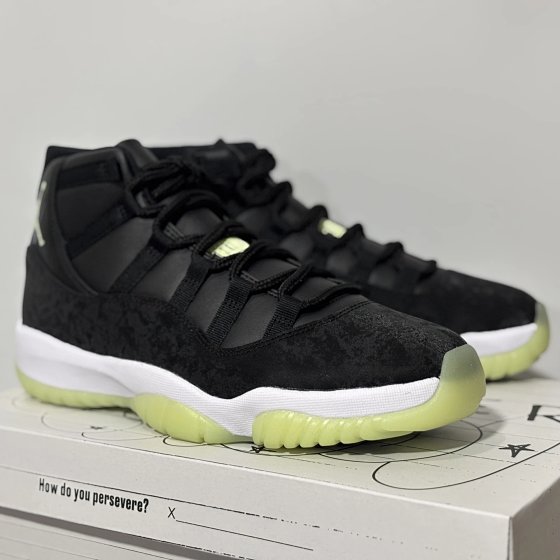 AJ 11 "Sneaker School" Halloween Y3 Batch HQ7978-102