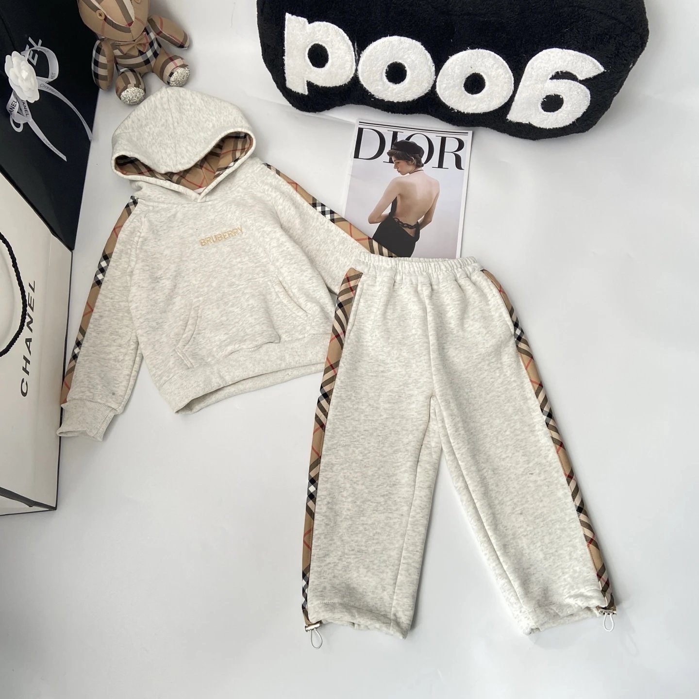 Gucci Matching Sets Children's two-piece sweater and jogger — 6