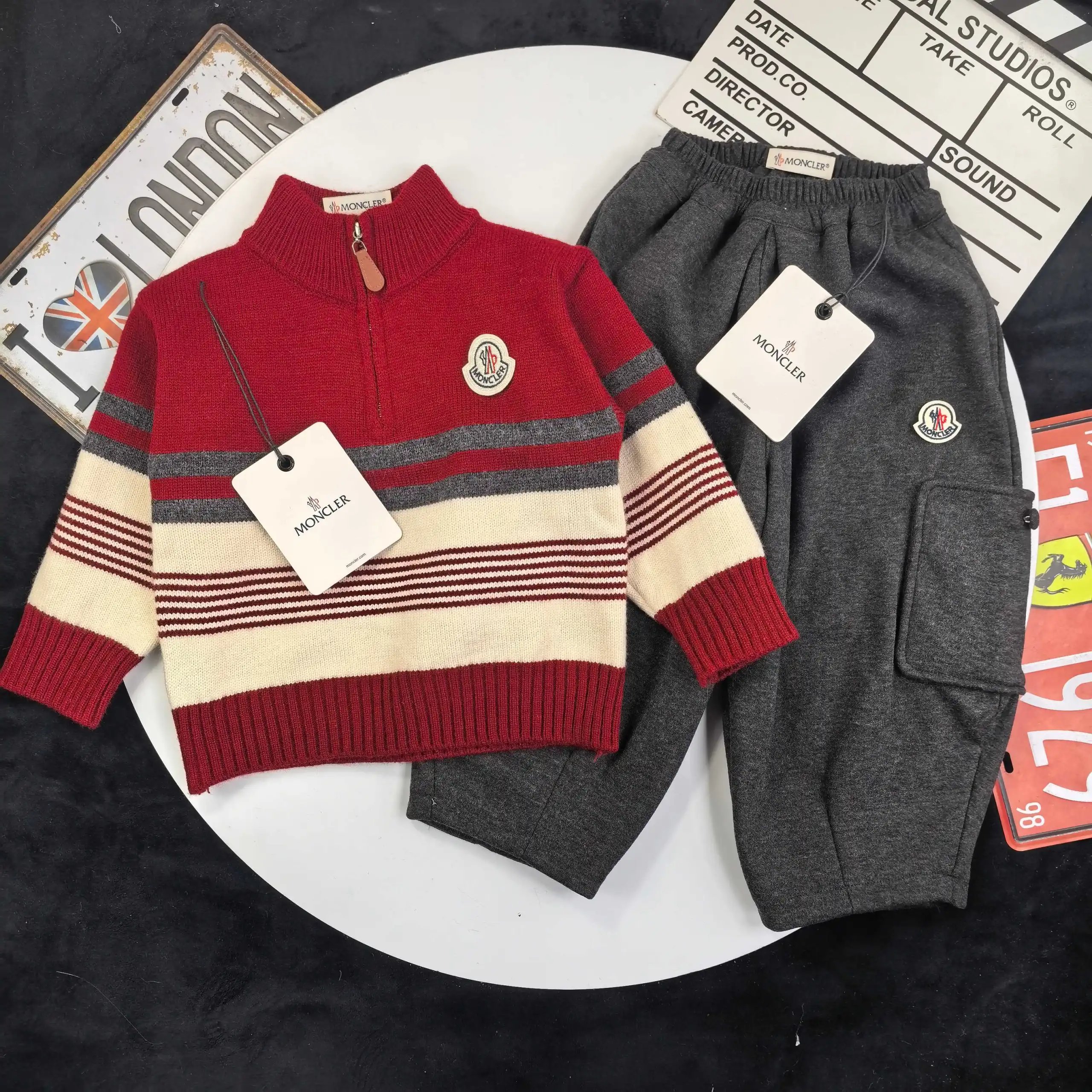 Gucci Matching Sets Children's two-piece sweater and jogger — 30