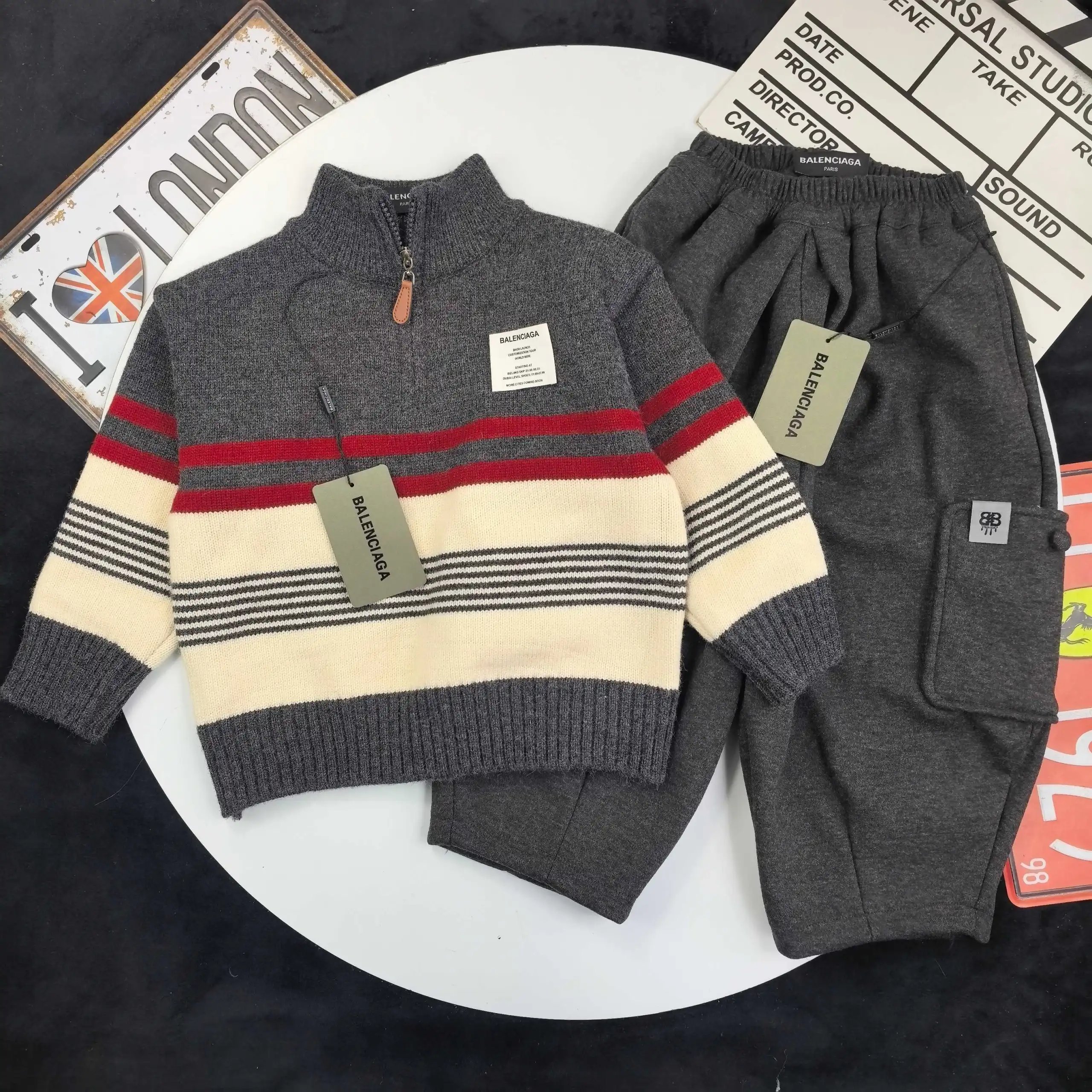 Gucci Matching Sets Children's two-piece sweater and jogger — 29
