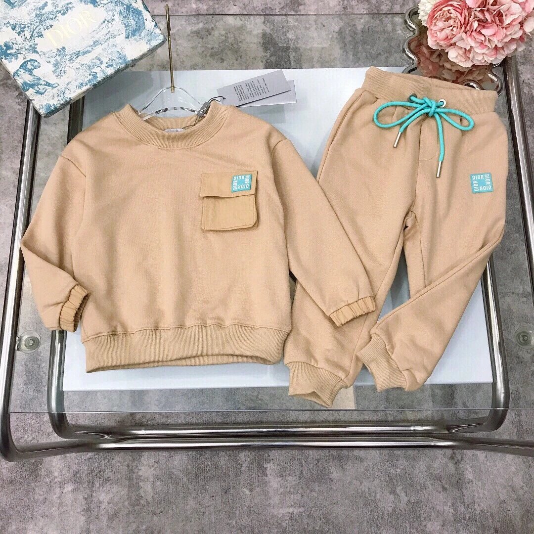 Gucci Matching Sets Children's two-piece sweater and jogger — 36