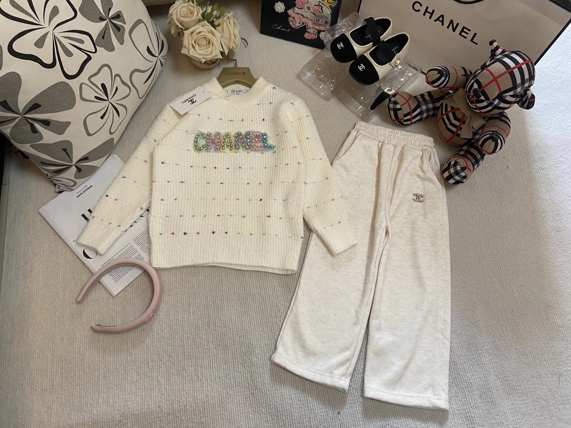 Gucci Matching Sets Children's two-piece sweater and jogger — 15