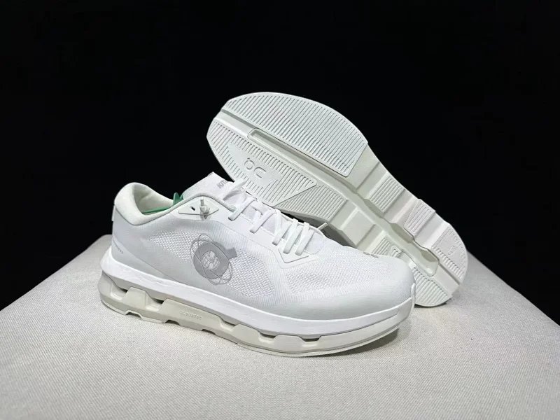 On Sneakers Cloudtilt — On Running 505 white