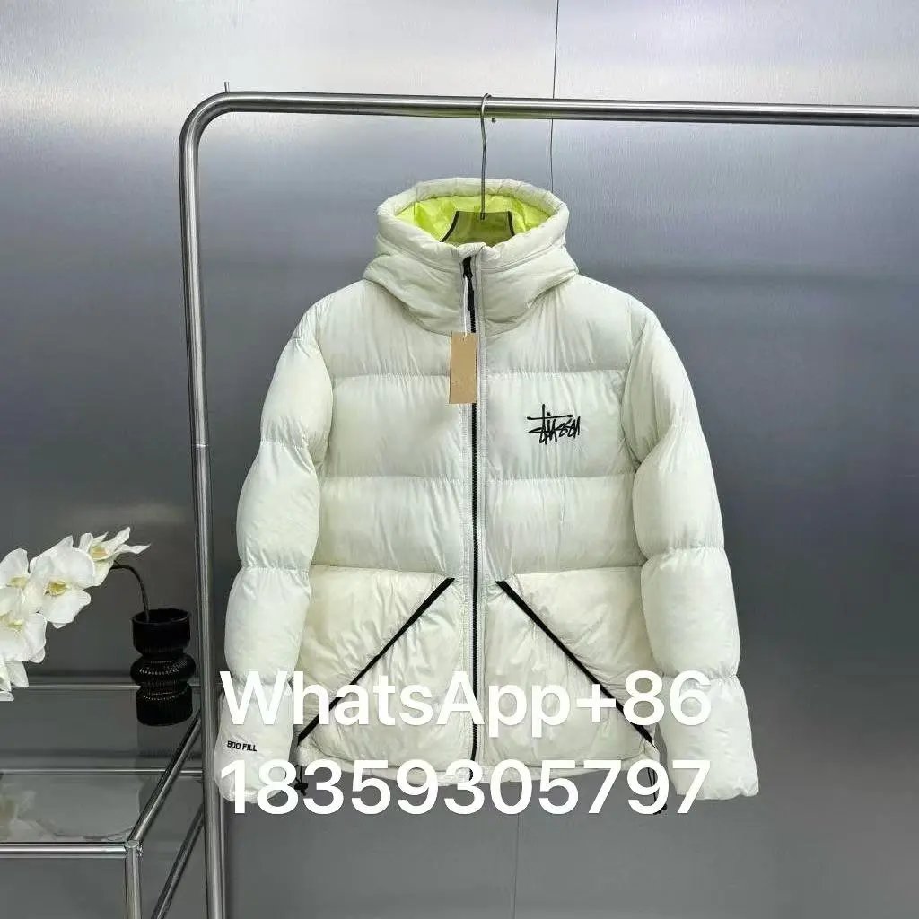 Stüssy Down Jackets Hooded quilted puffer jacket image 7
