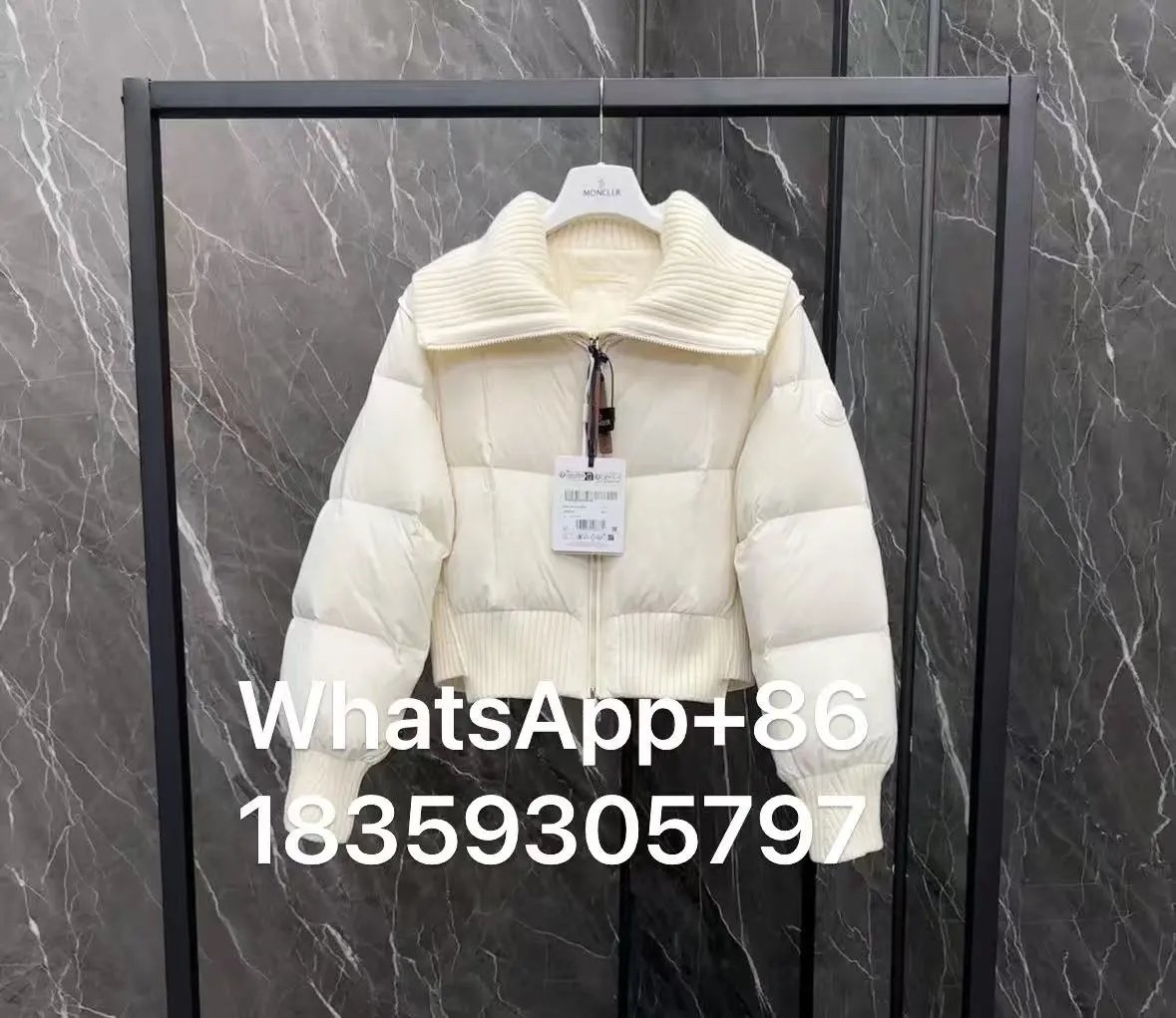 Stüssy Down Jackets Hooded quilted puffer jacket image 3