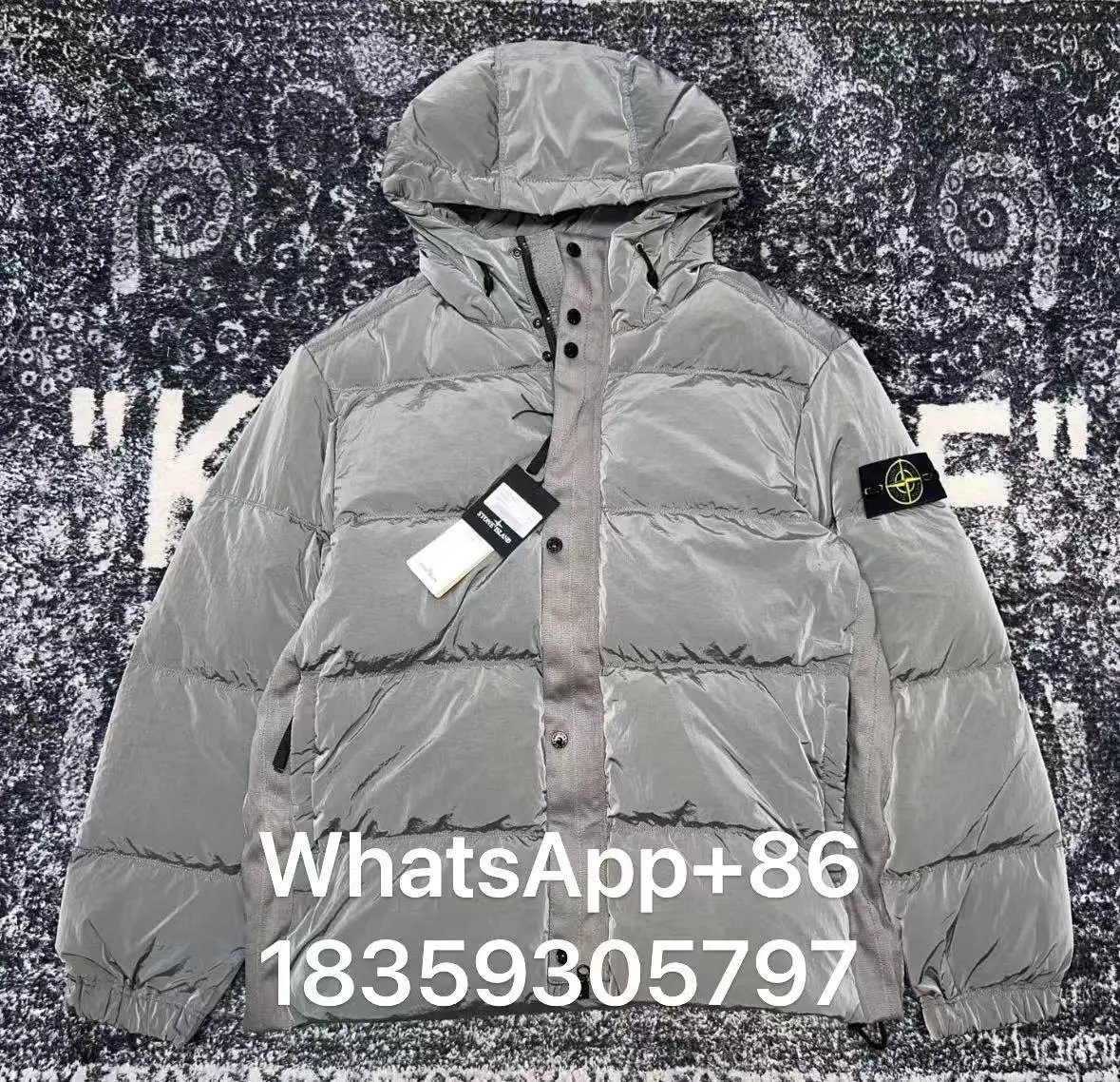 Stüssy Down Jackets Hooded quilted puffer jacket image 2