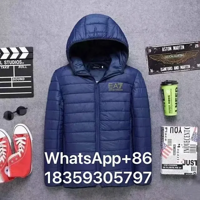 Moncler Vests Quilted Puffer Vest product detail image 4