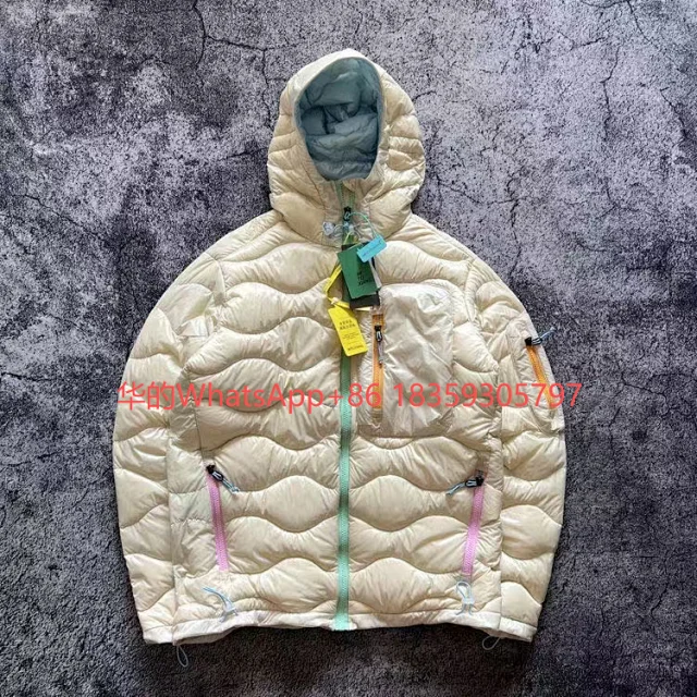 Unbranded Down Jackets Hooded quilted puffer jacket product detail image 4