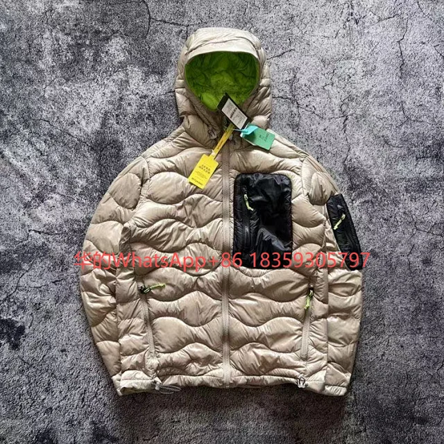 Unbranded Down Jackets Hooded quilted puffer jacket product detail image 5
