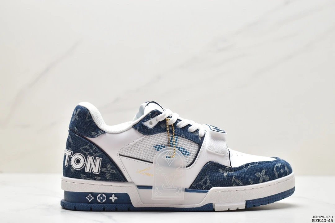 Blue Sail White