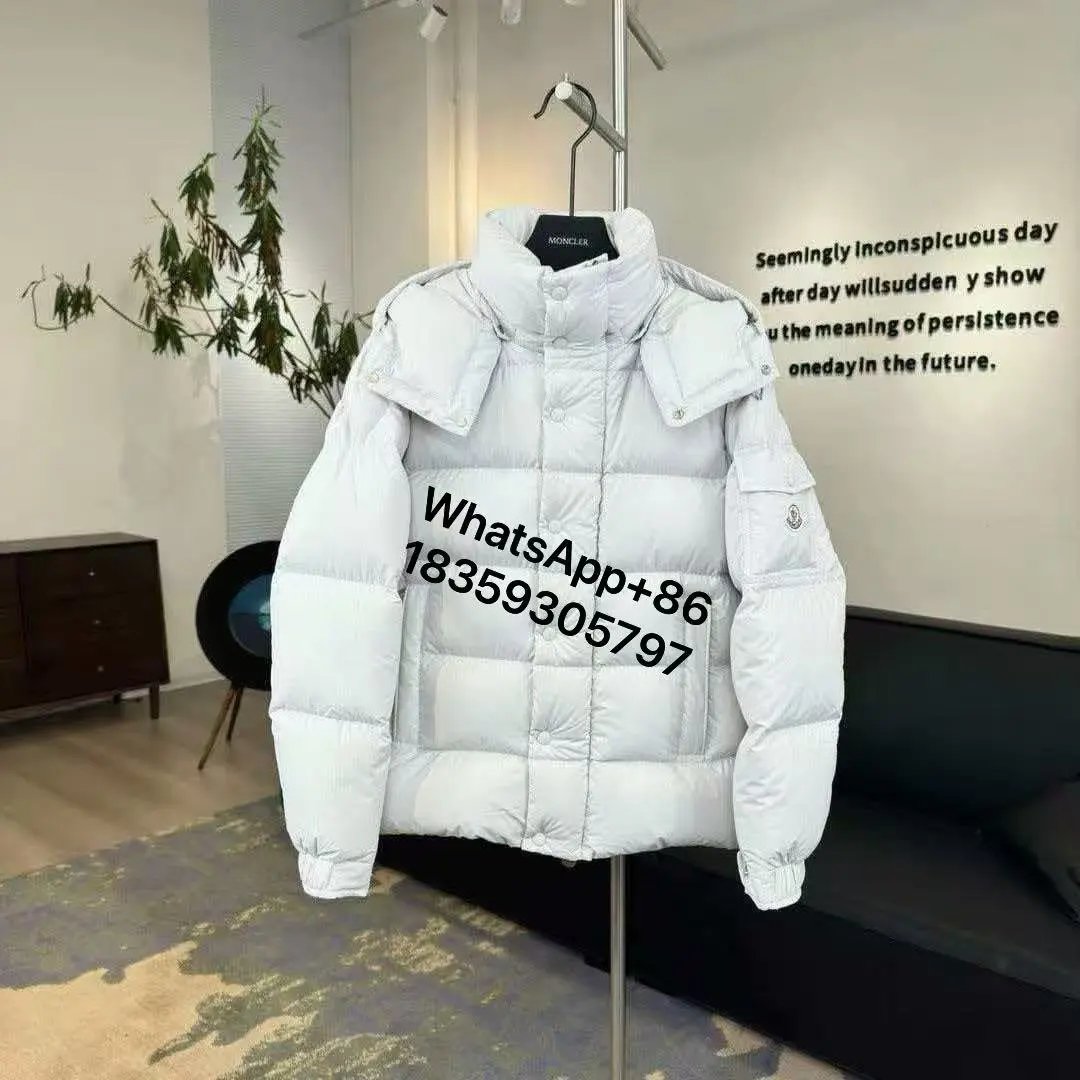 07 Moncler NFC
