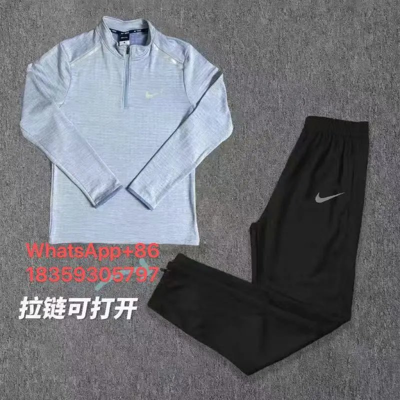 Nike Tracksuits Hooded zip-up tracksuit image 12