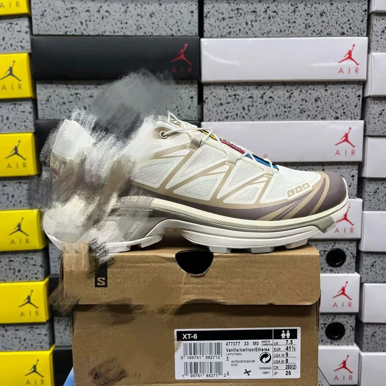 Beige 477377