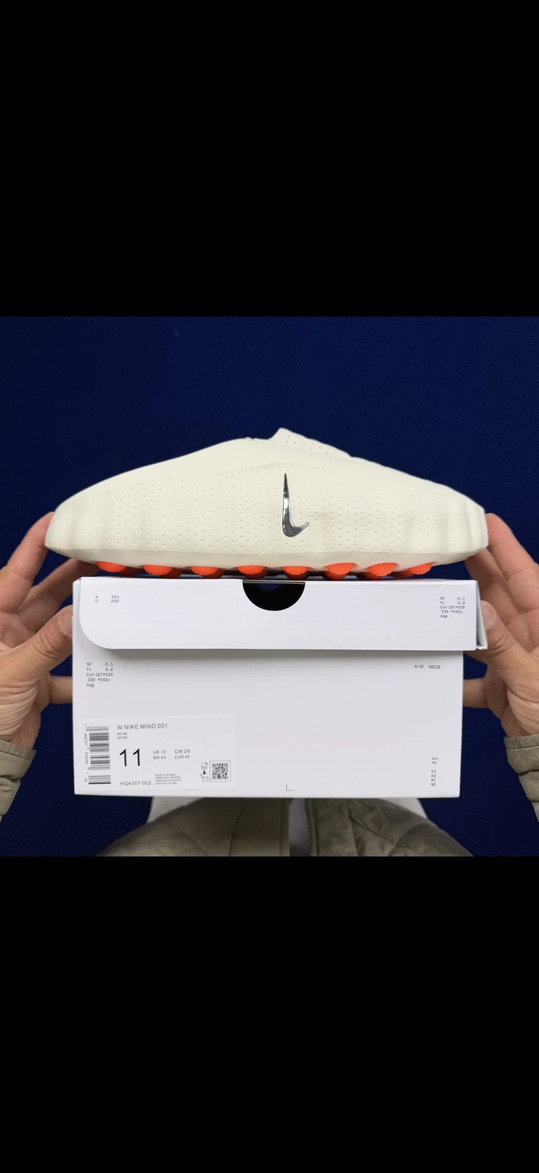 HQ4307-002 Beige