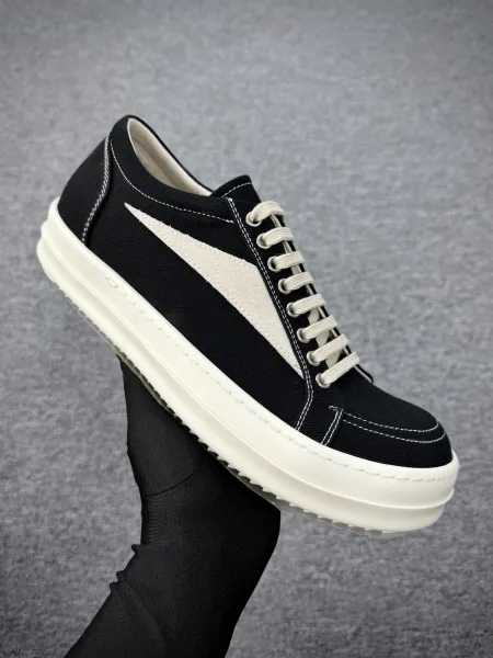 Off-White Diagonal Arrow Canvas Sneakers Black/Beige - 1