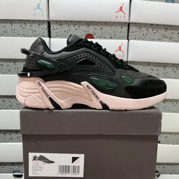 Design Raf Simons Cyloon-21 Black / Pink Sneakers Chunky Sneakers - 1