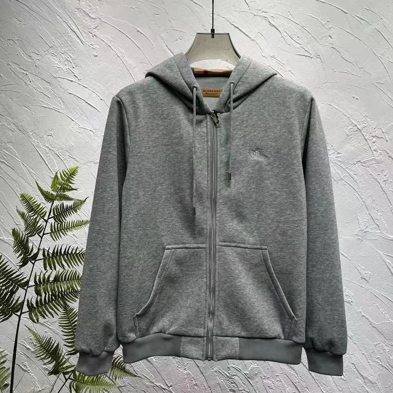 D1 with velvet gray