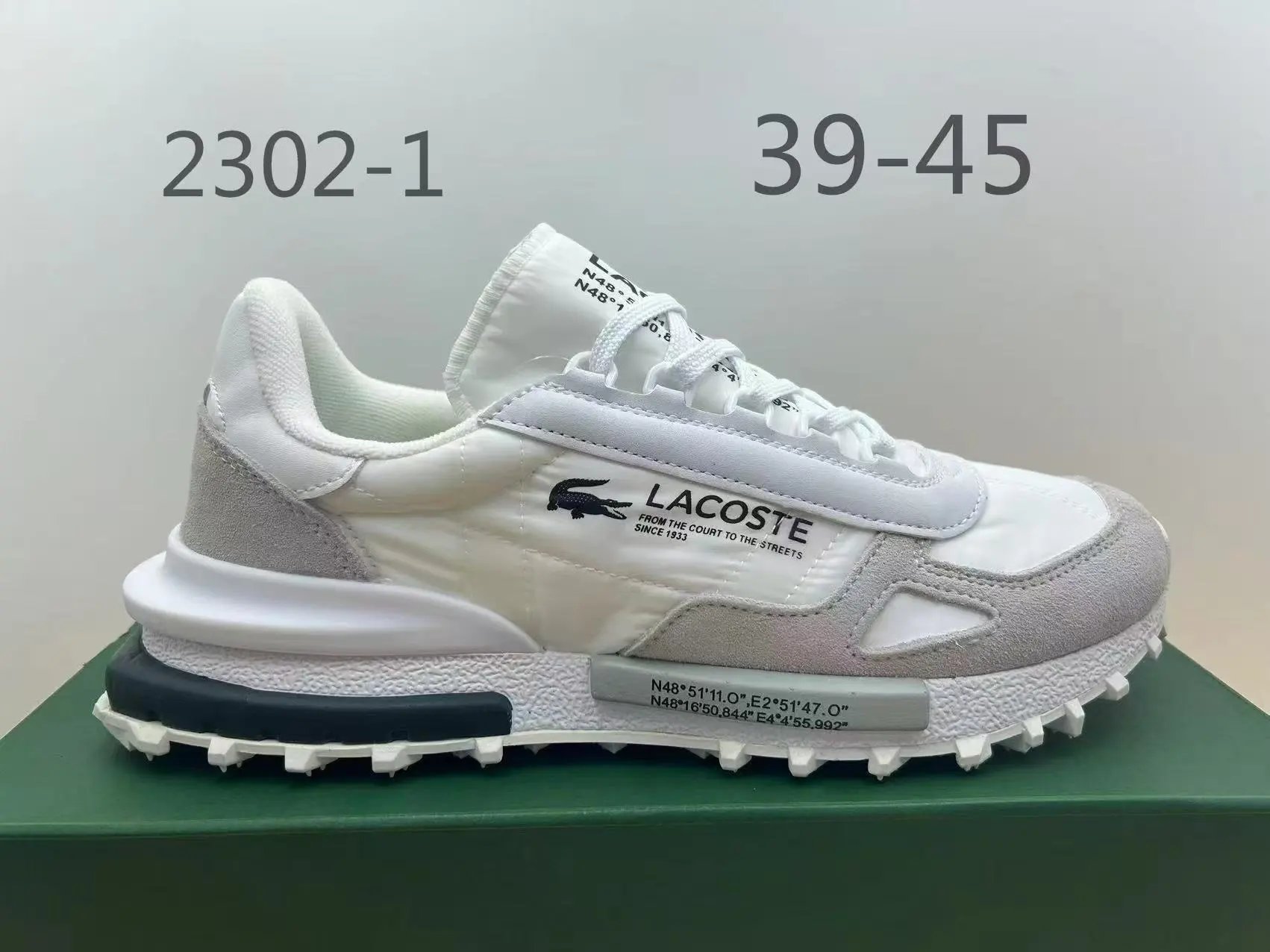 Lacoste Sneakers Low-top lace-up with crocodile side patch — 40