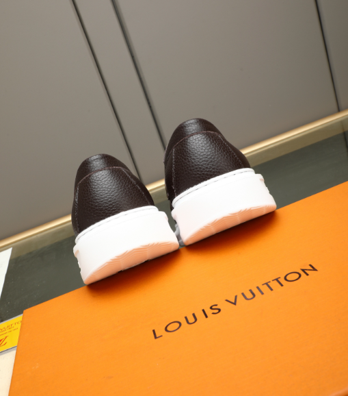 Shoe photo 2