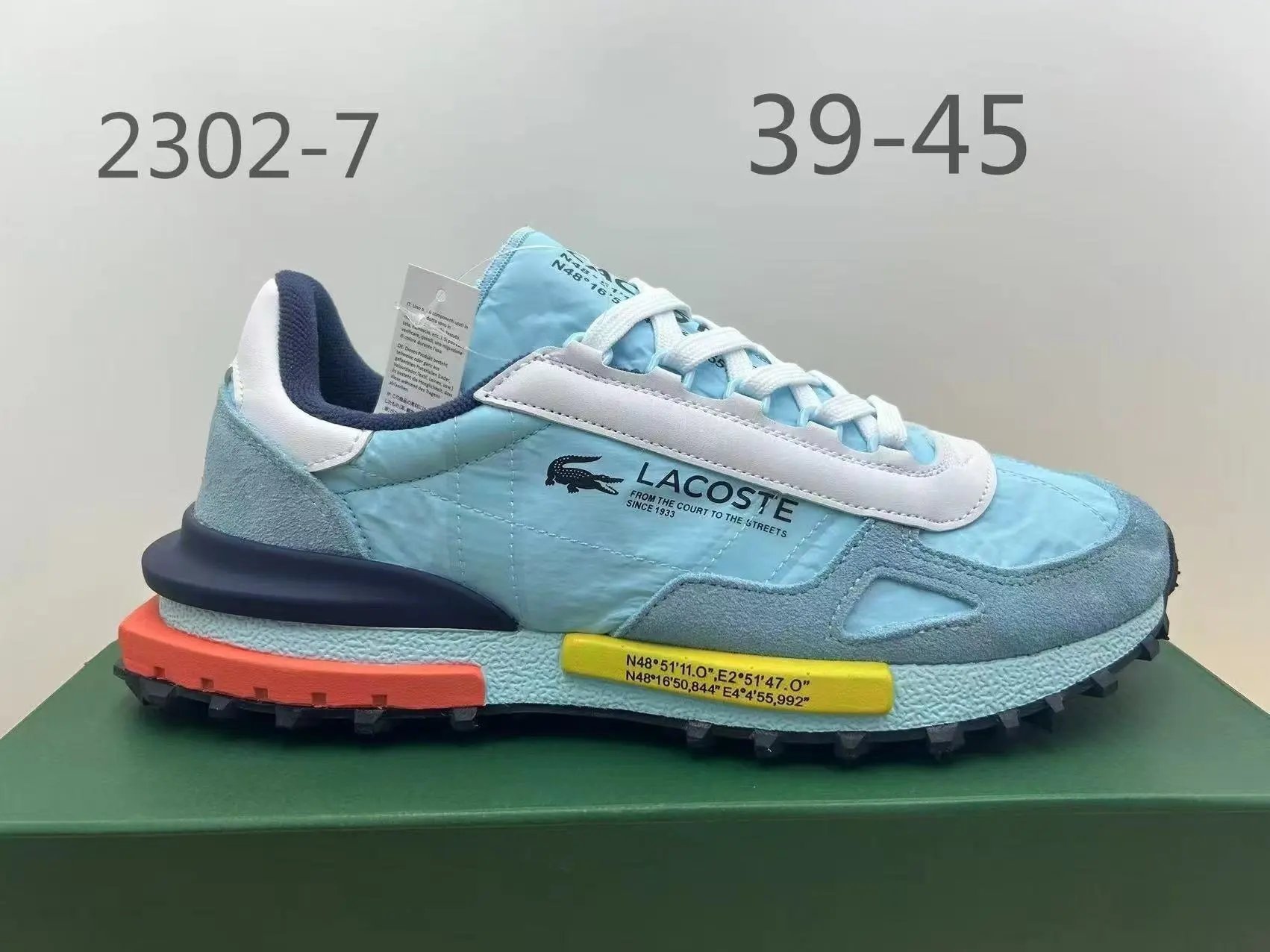 Lacoste Sneakers Low-top lace-up with crocodile side patch — 37
